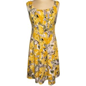 London Times dress fit & flare zipper/hook in back top lined floral print size 8